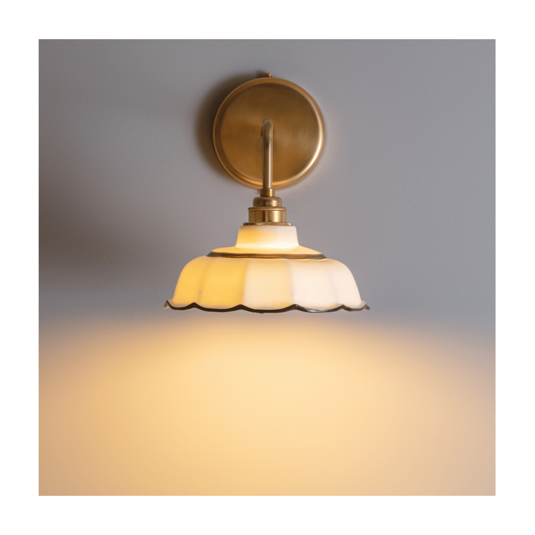 BATHROOM Black Avalon Hand-painted Trim Wall Light