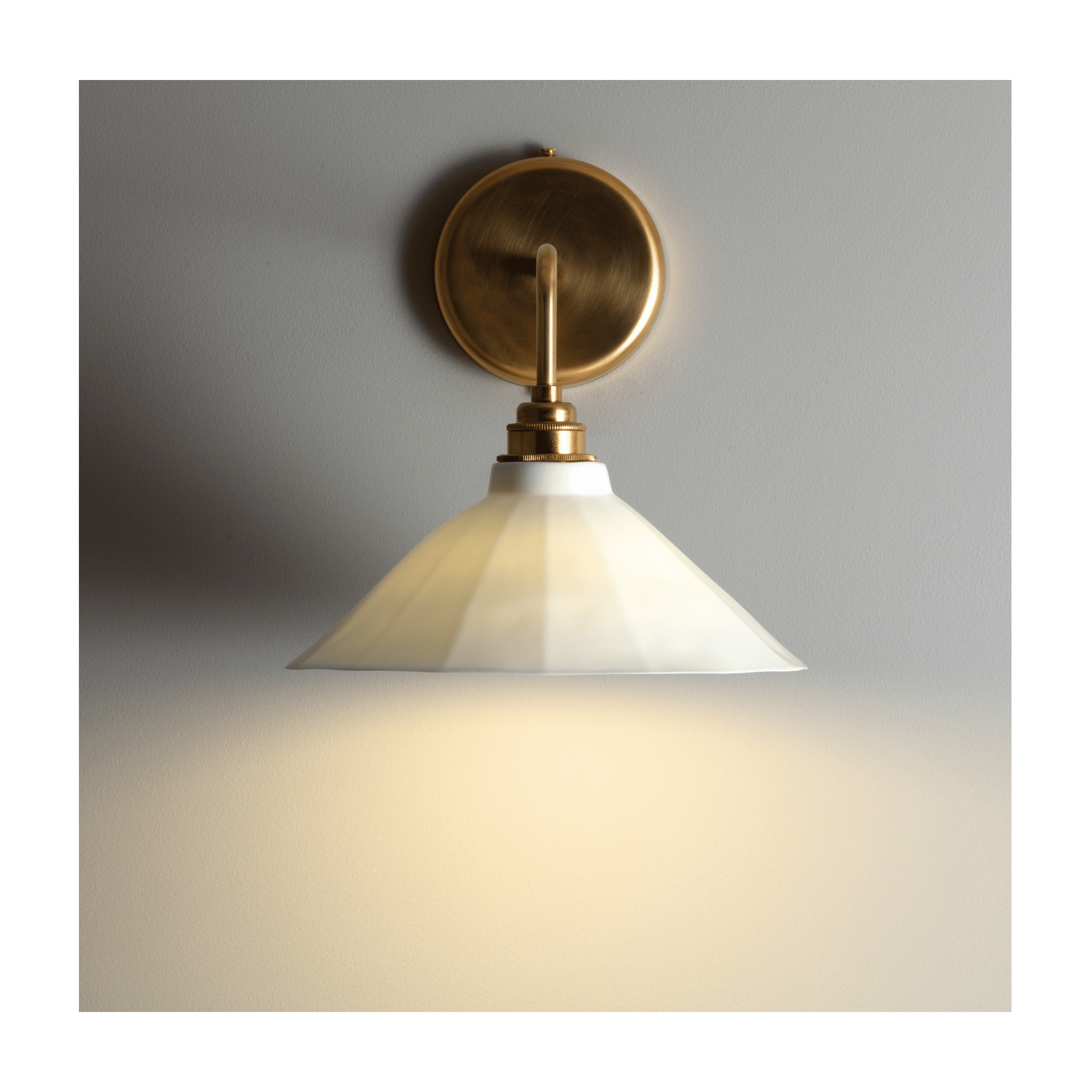 BATHROOM Adelaide White Gloss Wall Light