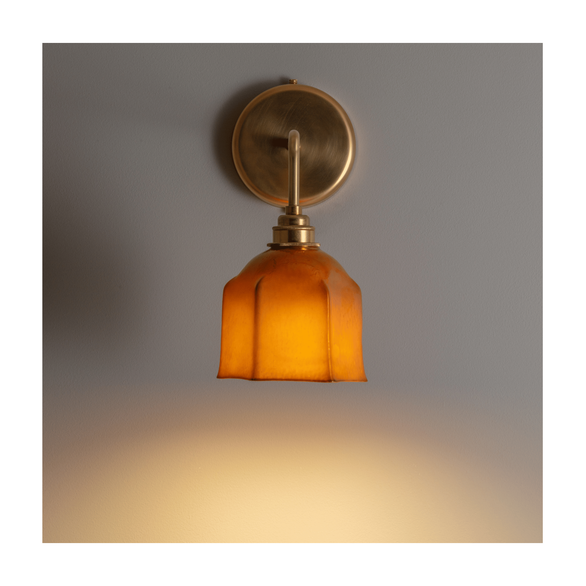 Raglan Gold Lustre Wall Light