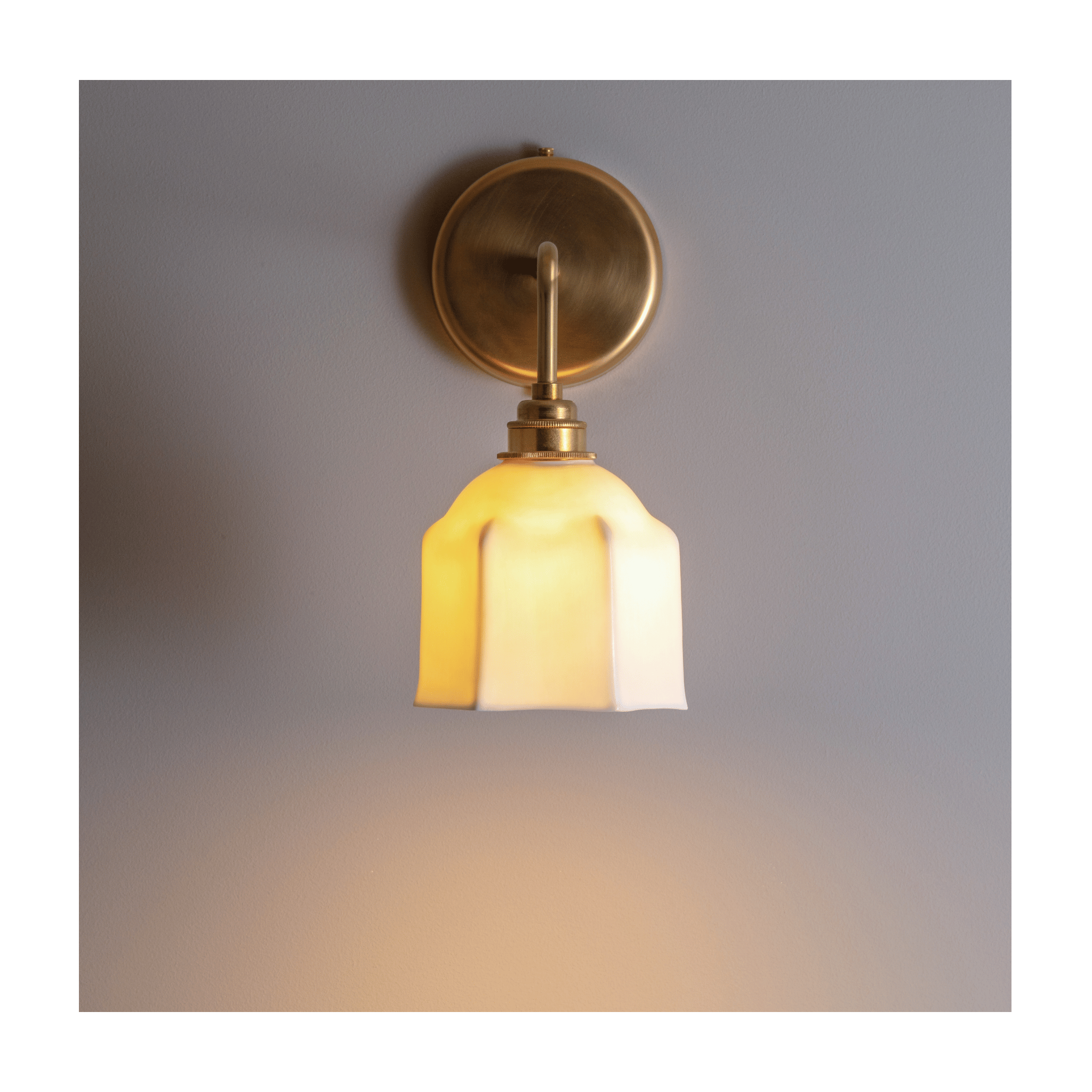 Raglan White Wall Light