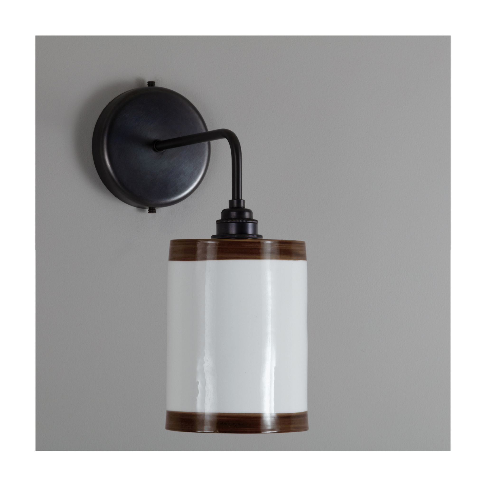 BATHROOM Chocolate Bradwell Hand-painted Trim Wall Light