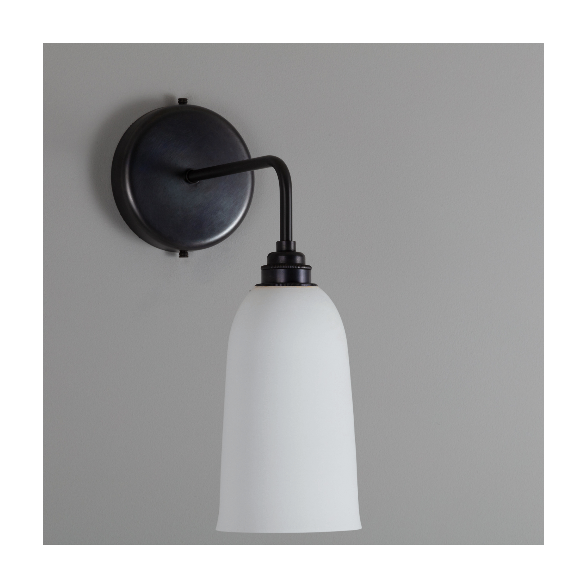 Plex Small Straight Arm Wall Light