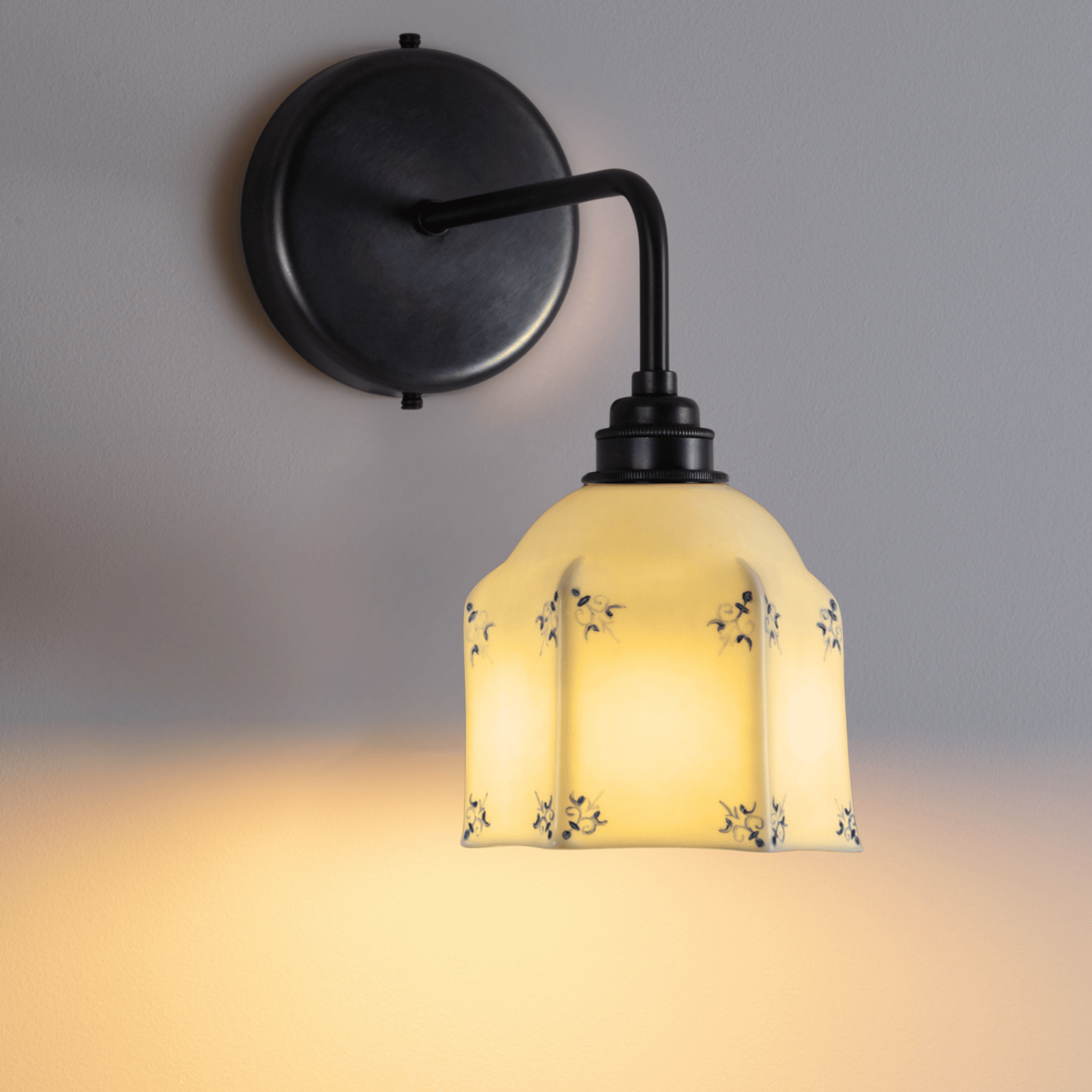 Raglan Fine Bone China Wall Light with Hand-Painted Delft Design