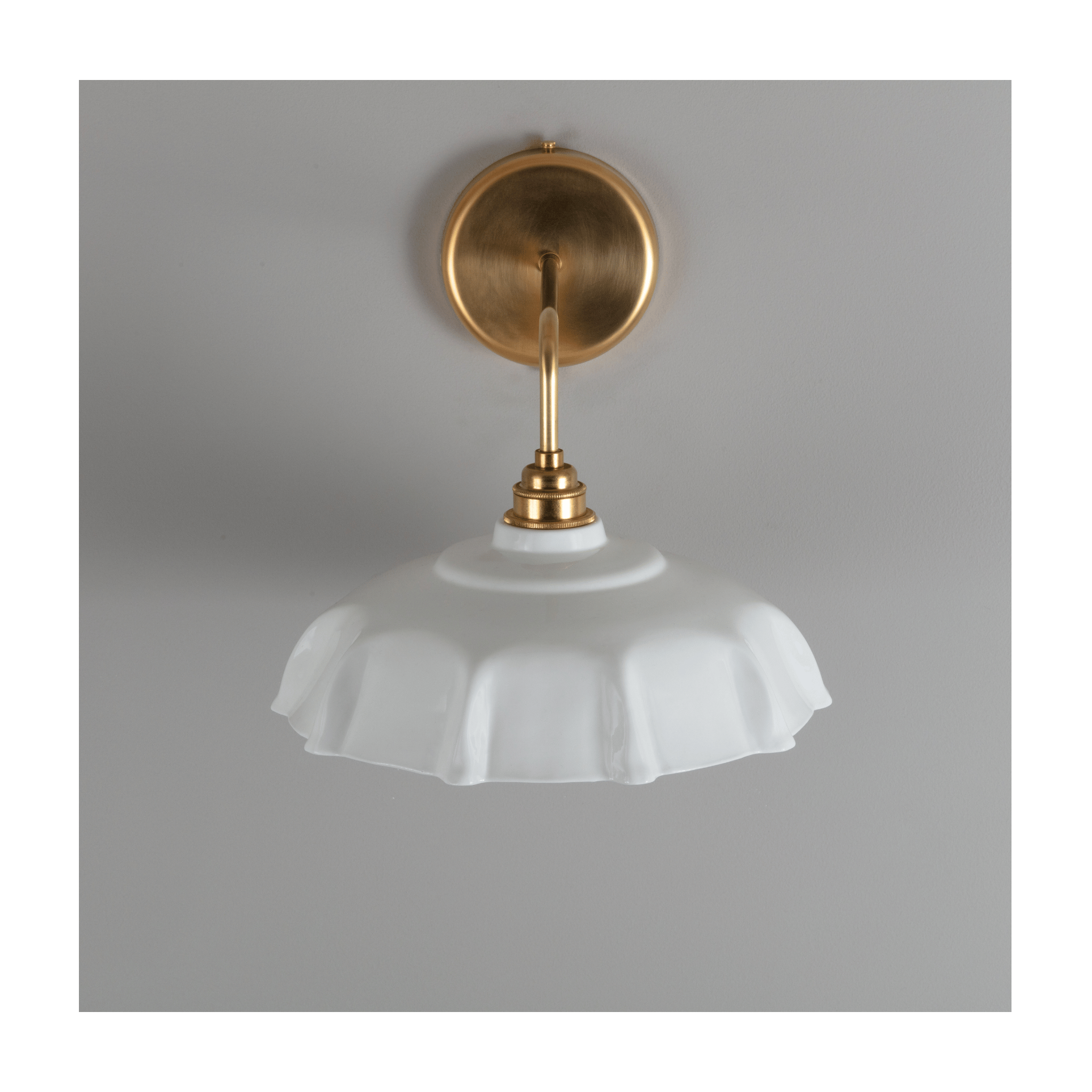 BATHROOM Campbell White Wall Light