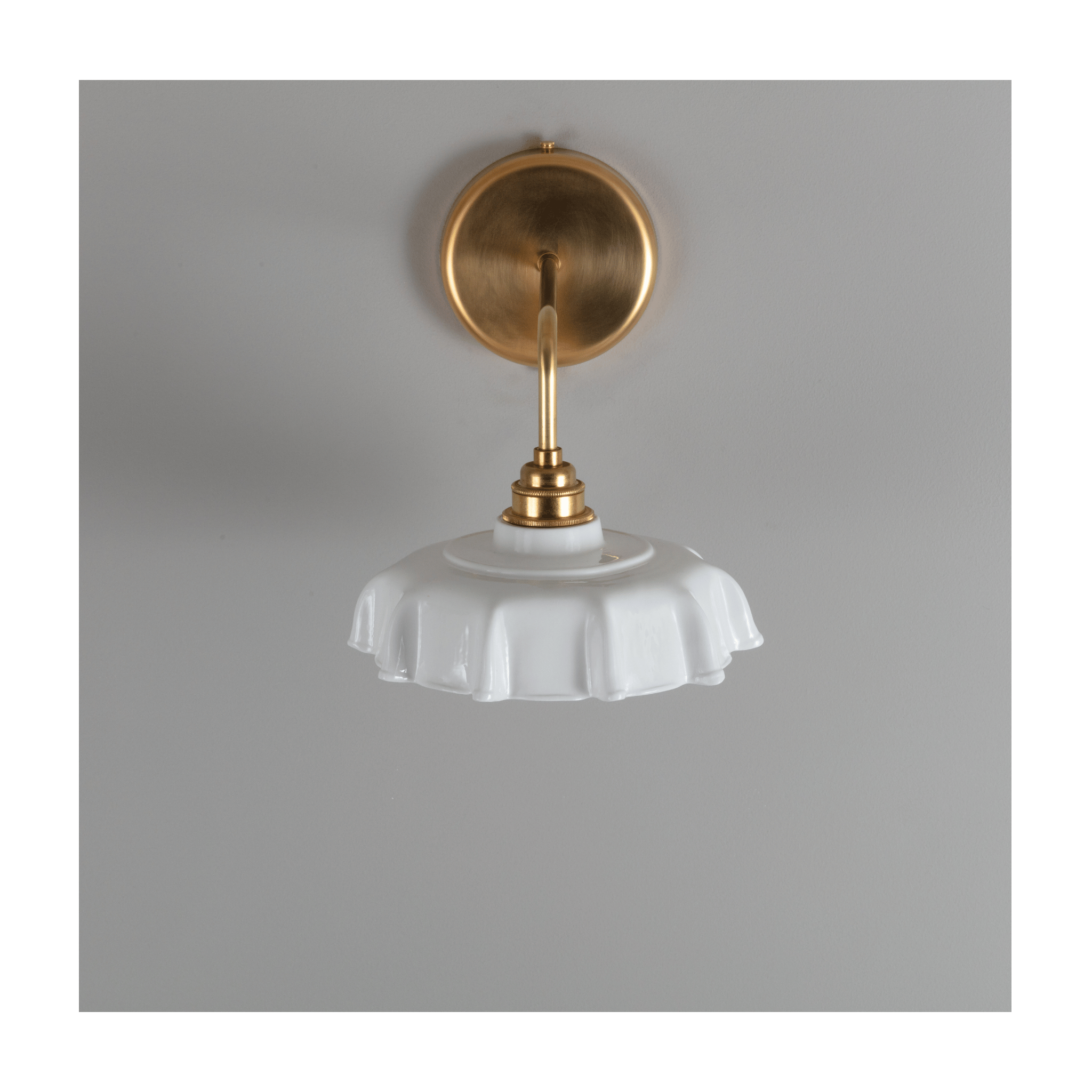 BATHROOM Campbell White Wall Light