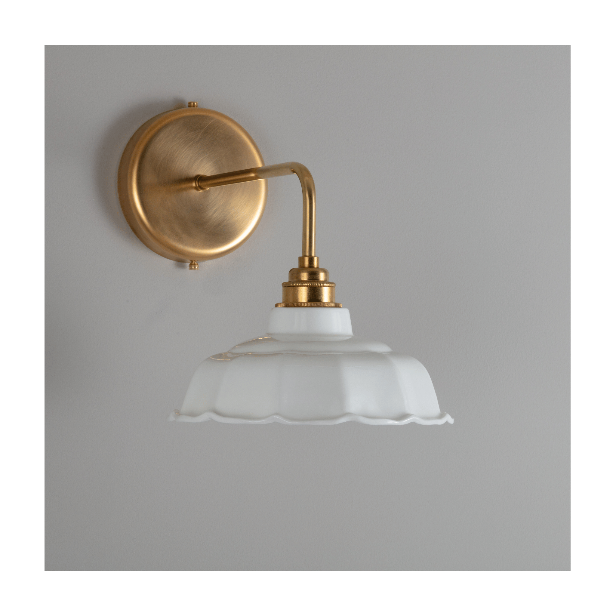 BATHROOM Avalon White Wall Light