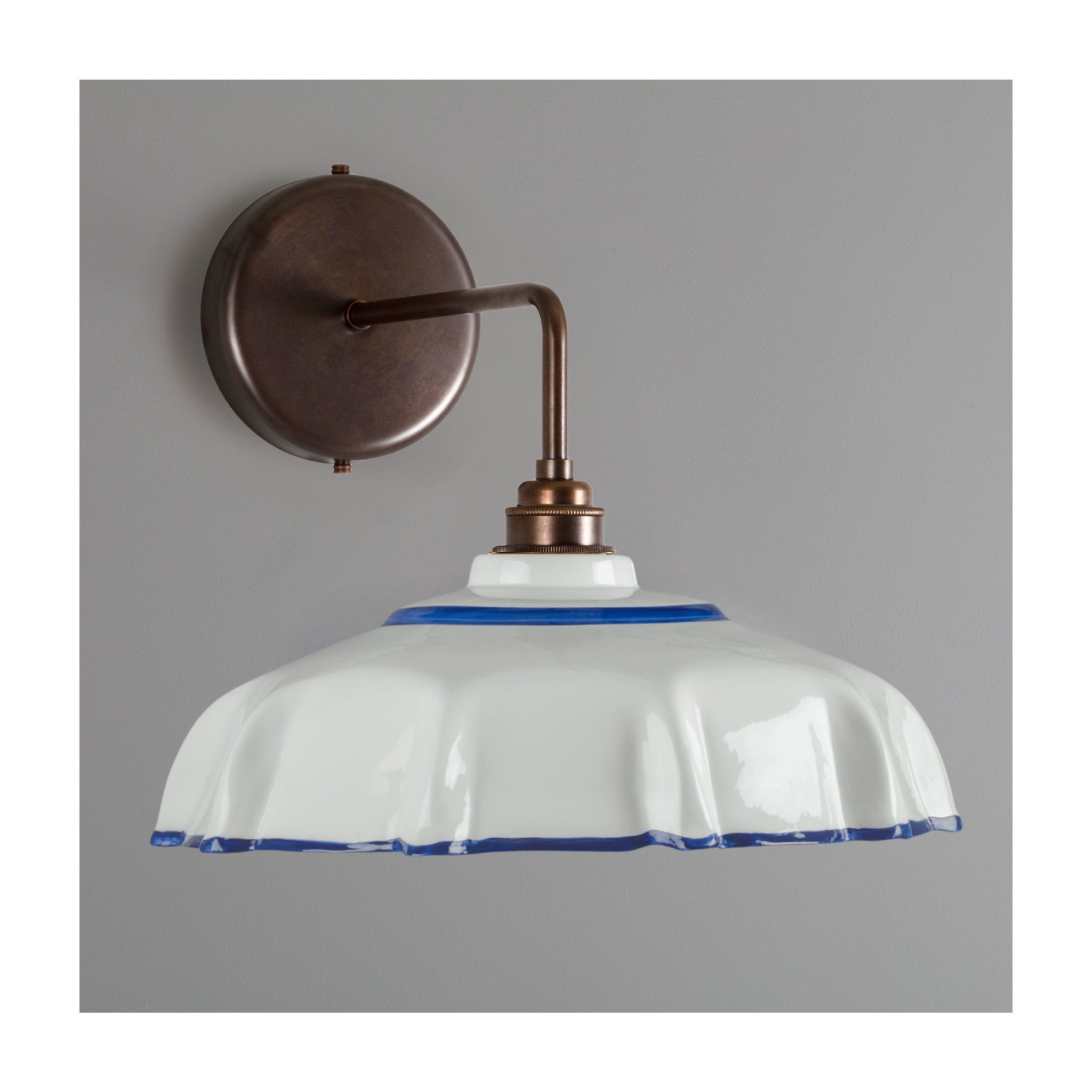 BATHROOM Delft Campbell Hand-painted Trim Wall Light