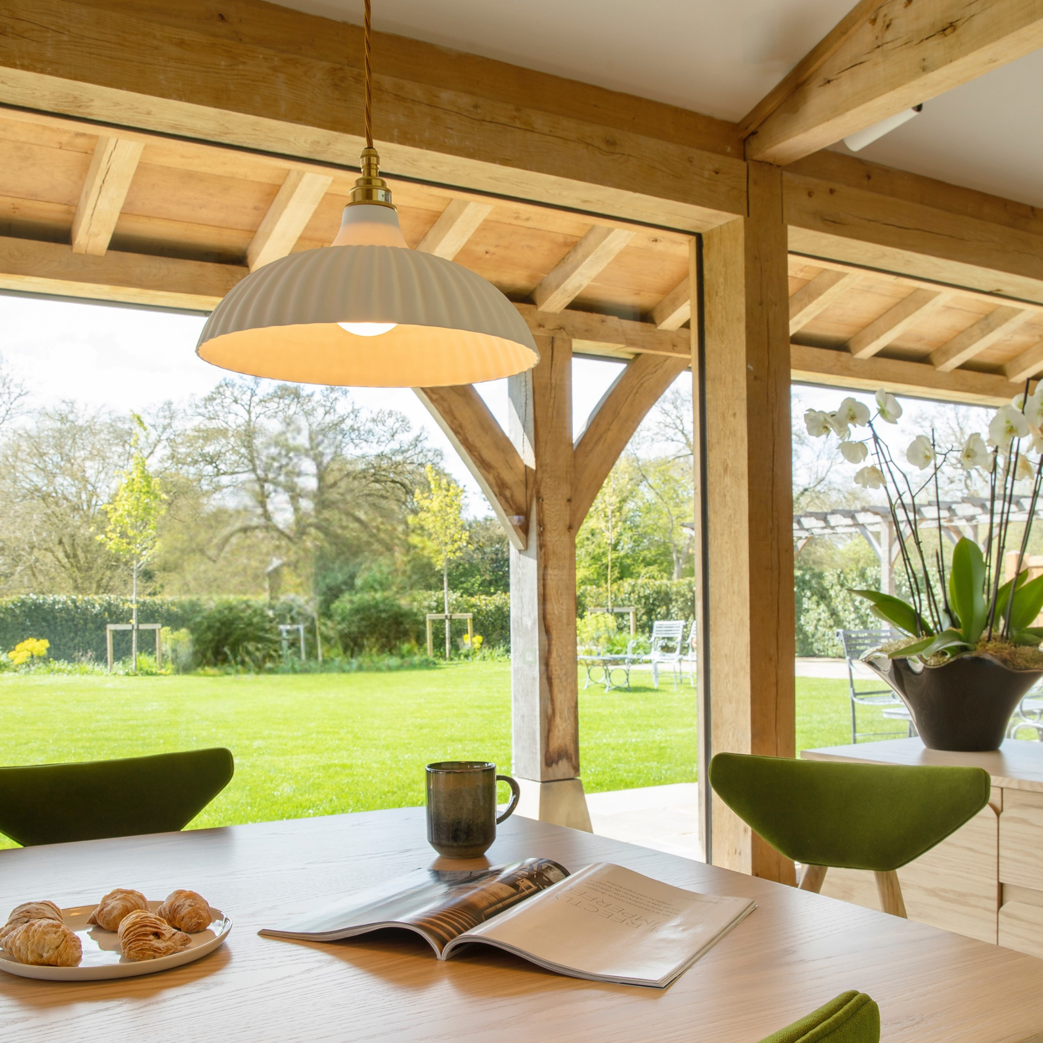 Rialto White Pendant