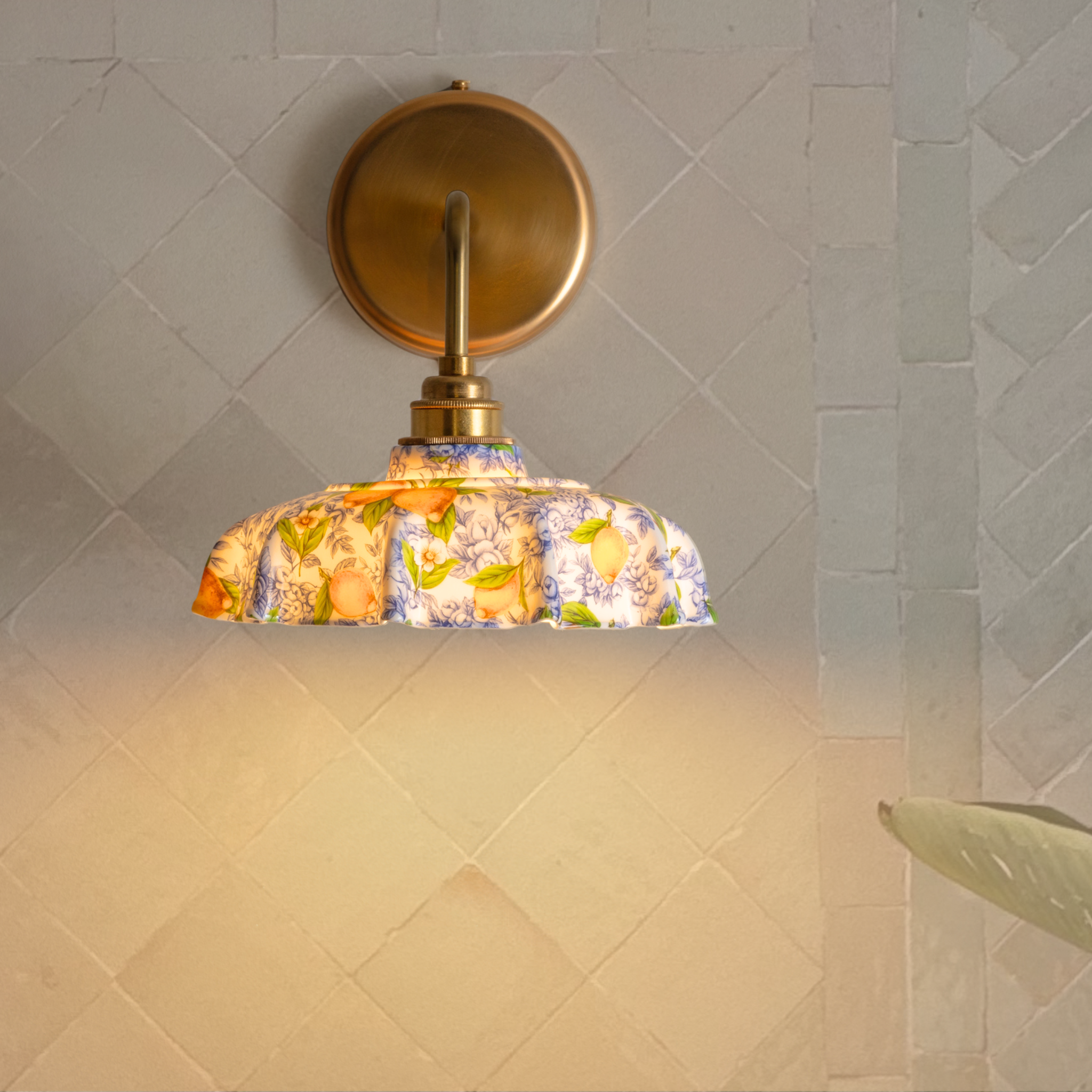 BATHROOM Citroens d'Azur Campbell Pattern Wall Light