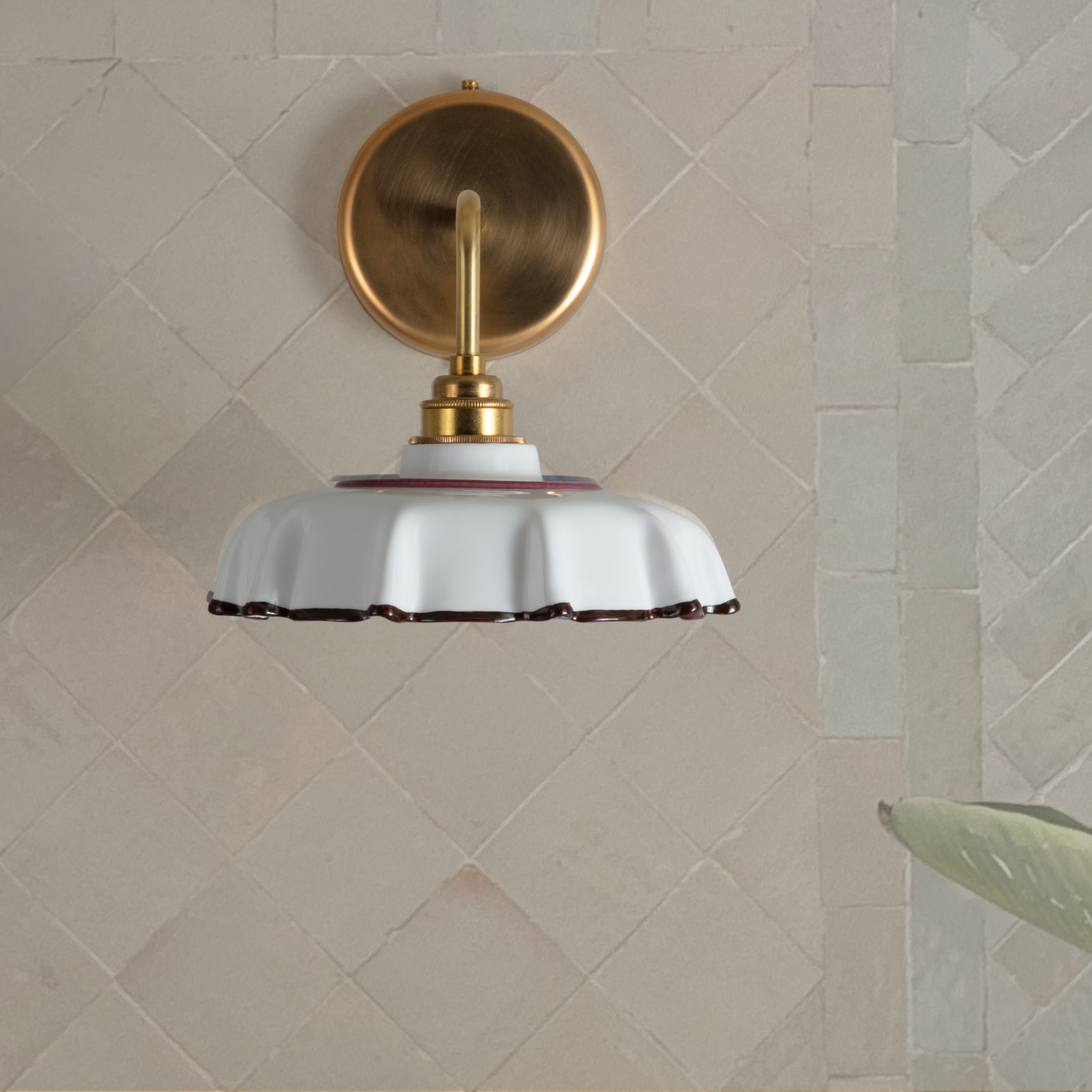 BATHROOM Chocolate Campbell Hand-painted Trim Wall Light