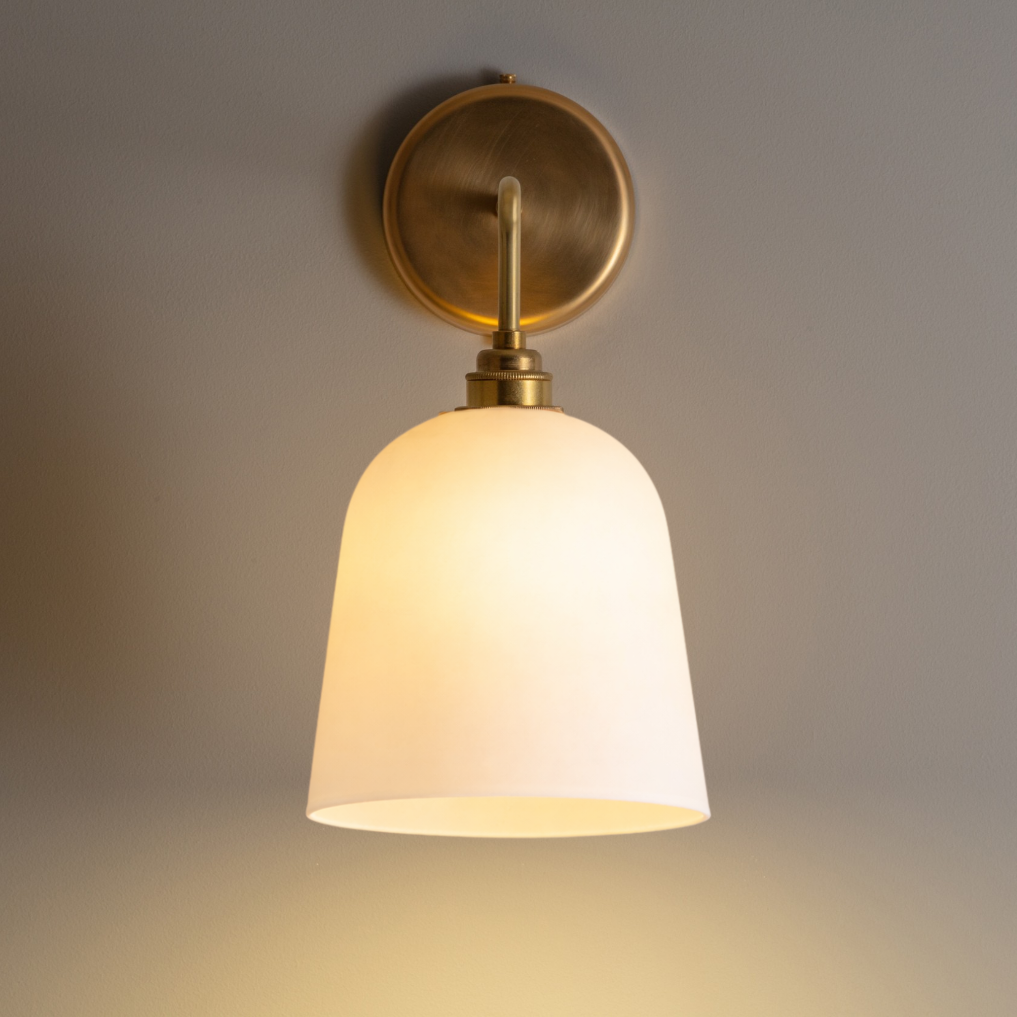 Bathroom Plex Medium Wall Light