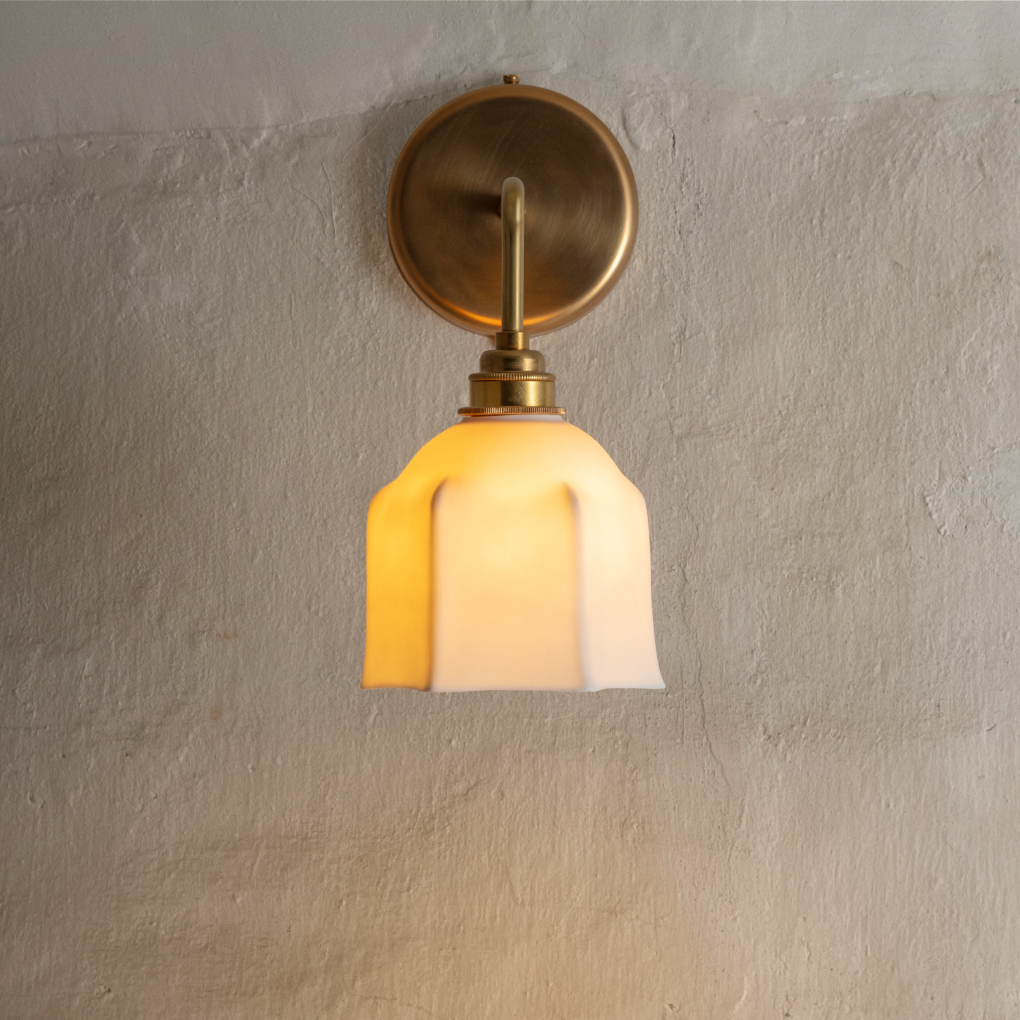 Raglan White Wall Light