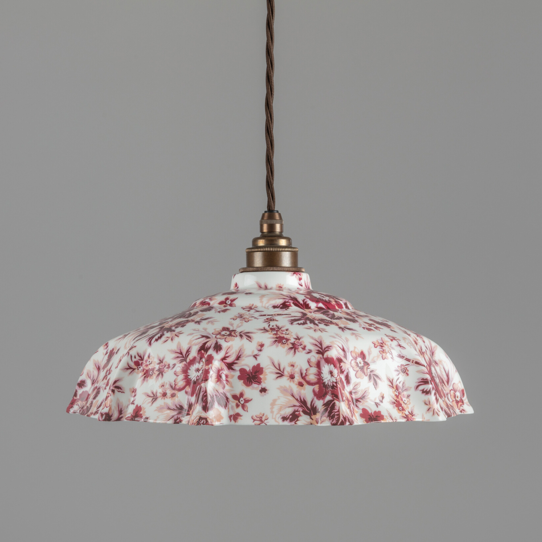 Campbell Claret Époque Florale Fine Bone China Ceramic Pendant