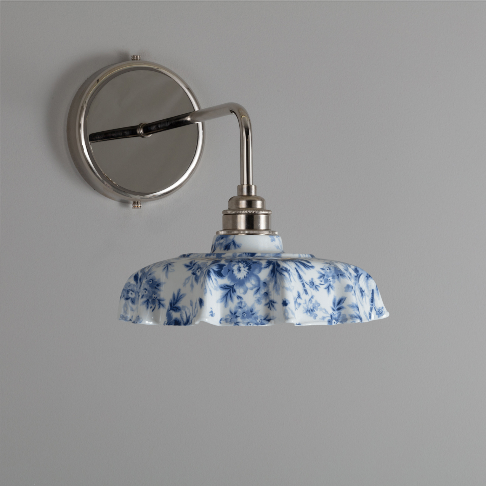 Campbell Delft Epoque Florale Pattern Wall Light