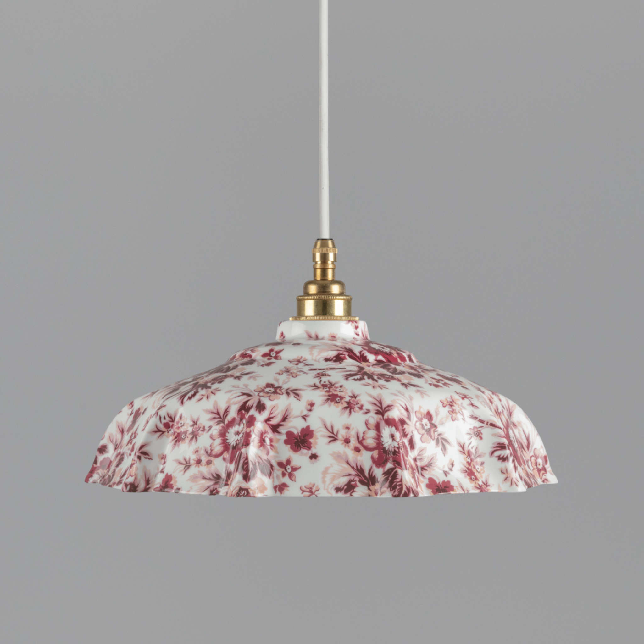 Campbell Claret Époque Florale Fine Bone China Ceramic Pendant