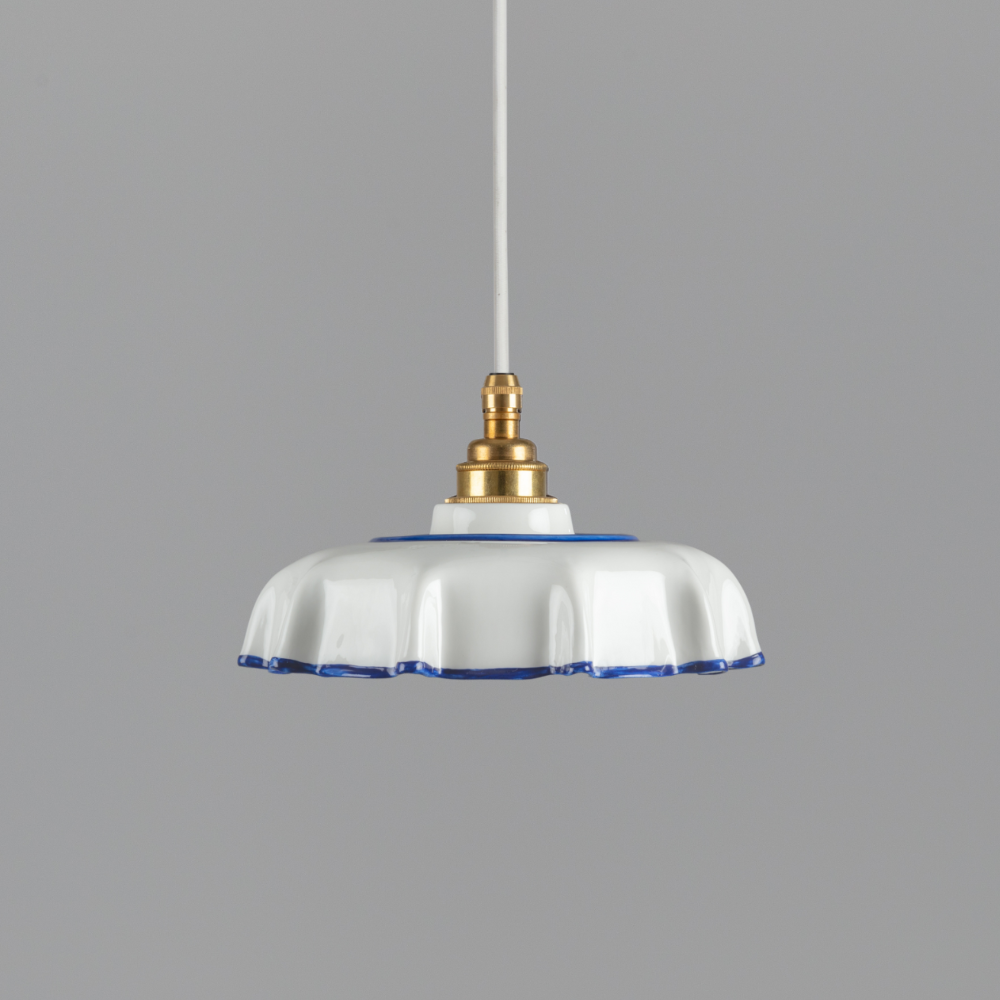 Campbell Delft Hand-painted Trim Pendant
