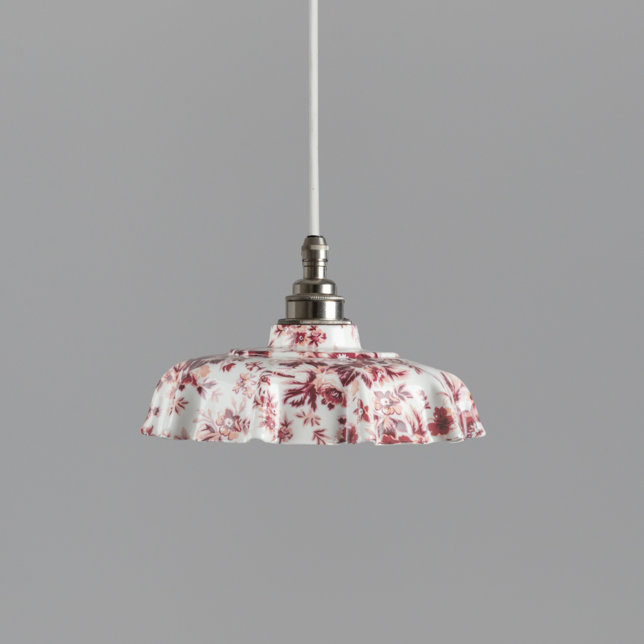 Campbell Claret Époque Florale Fine Bone China Ceramic Pendant