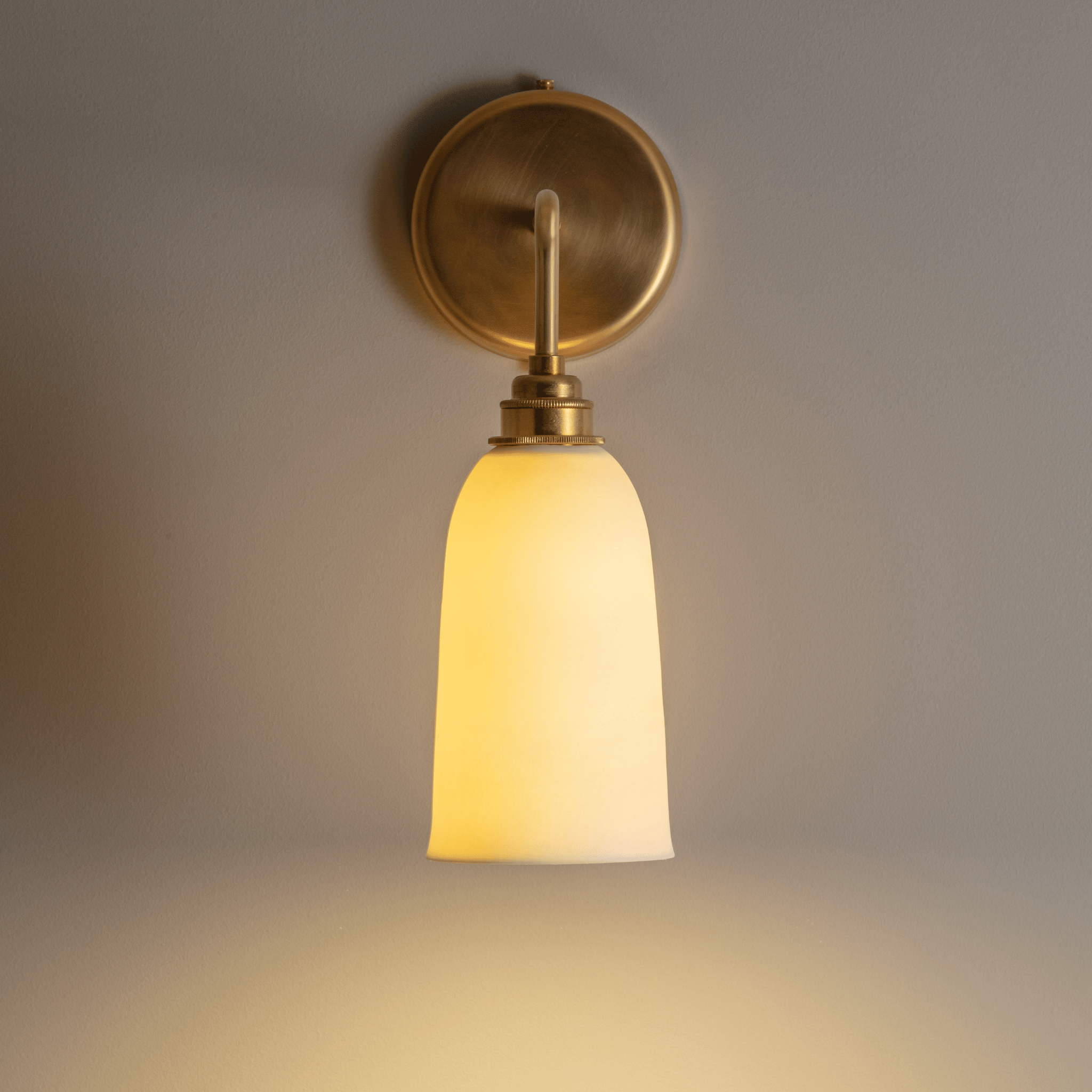 BATHROOM Small Plex White Wall Light