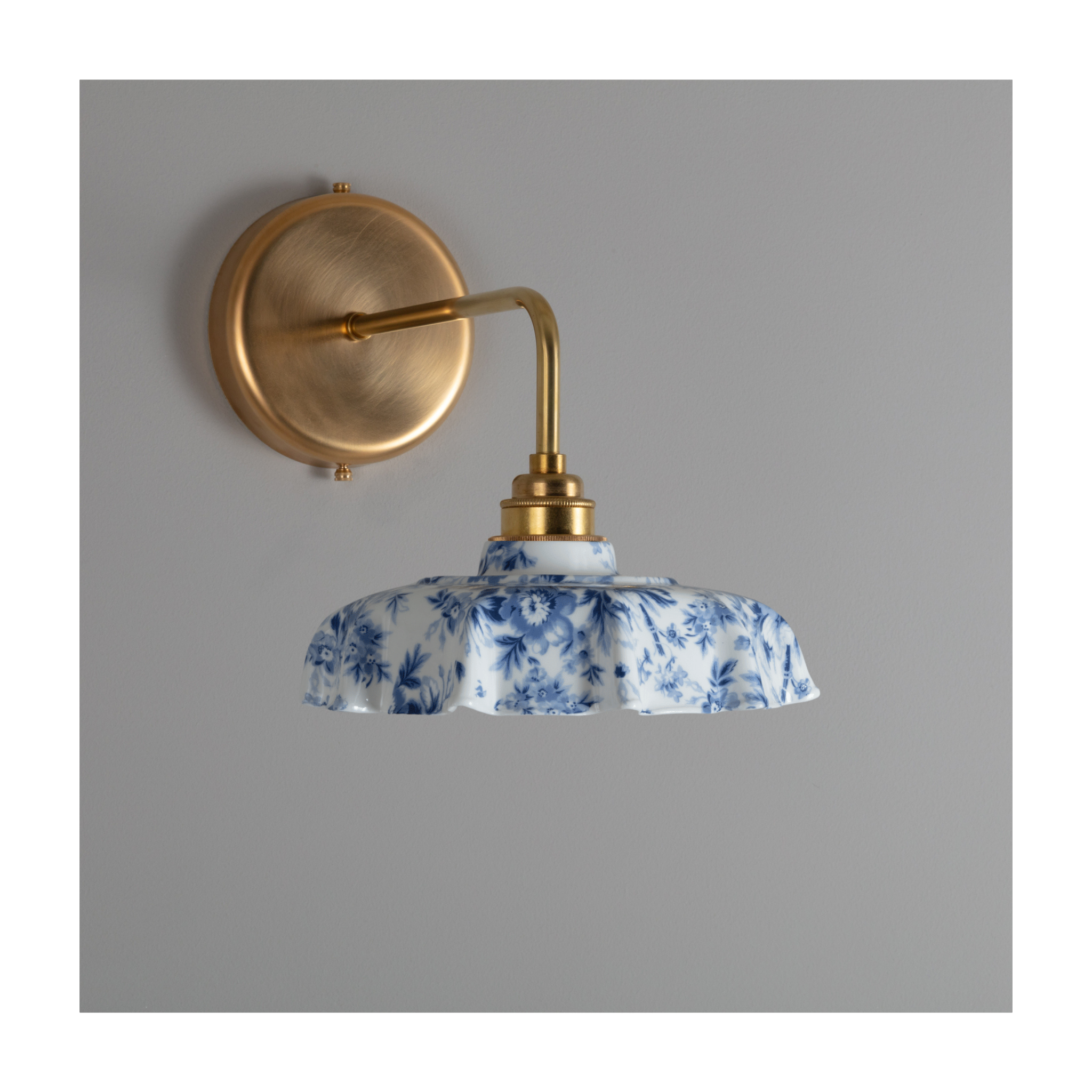 BATHROOM Delft Epoque Florale Campbell Pattern Wall Light