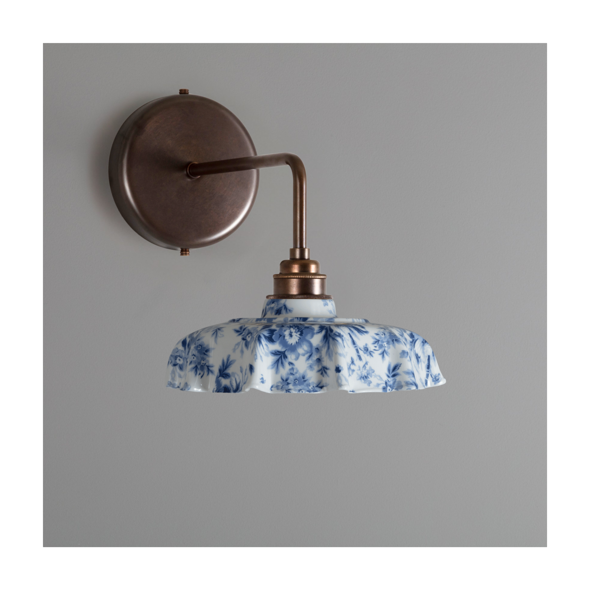 Campbell Delft Epoque Florale Pattern Wall Light