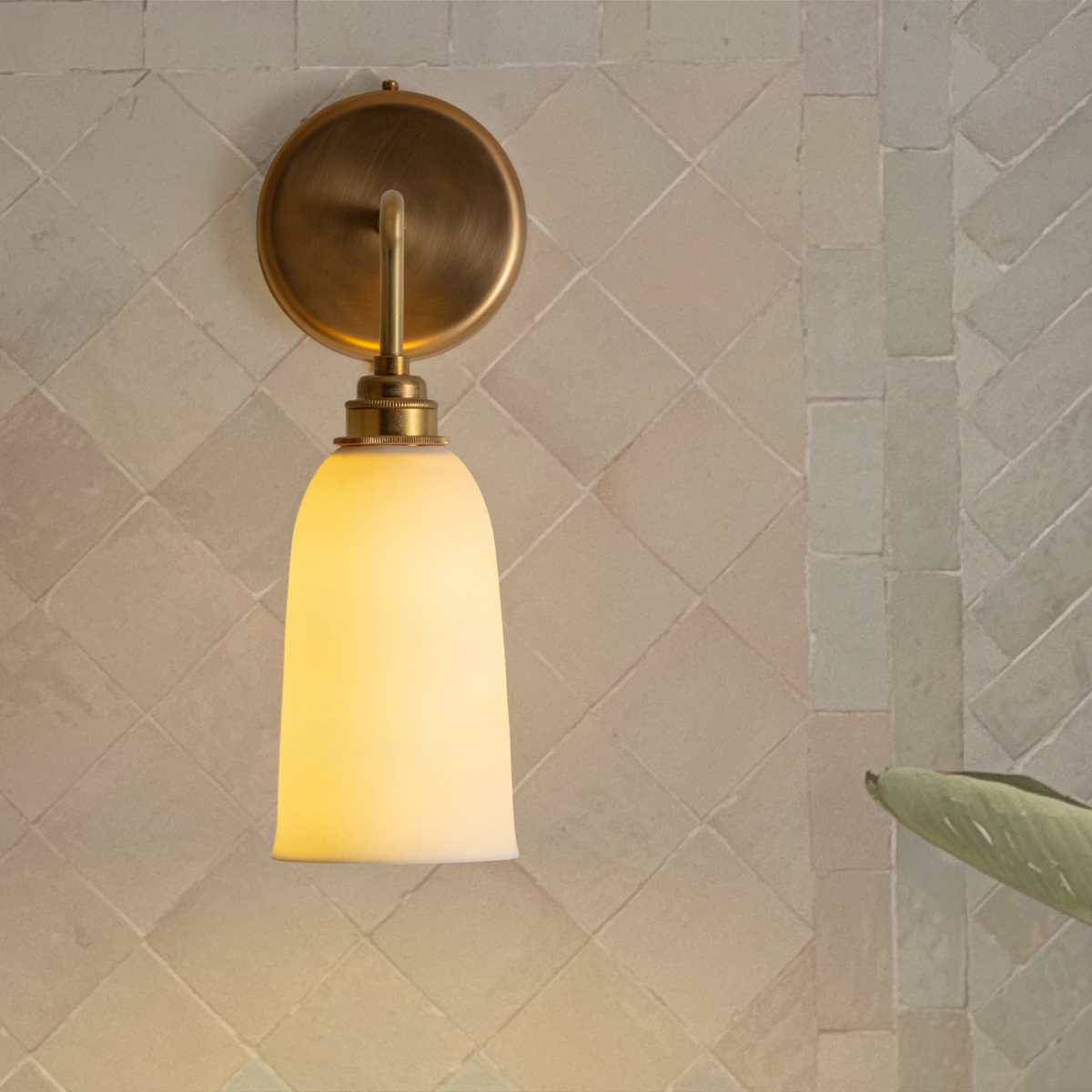 Small Plex Fine Bone China Bathroom Wall Light – White – Lyngard