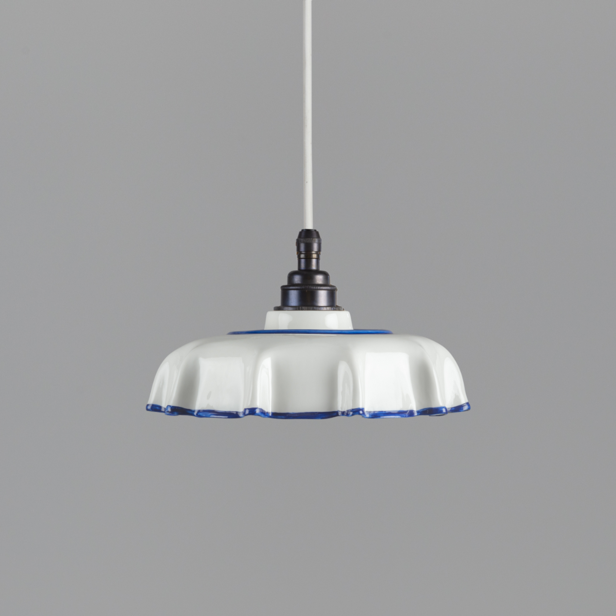 Campbell Delft Hand-painted Trim Pendant